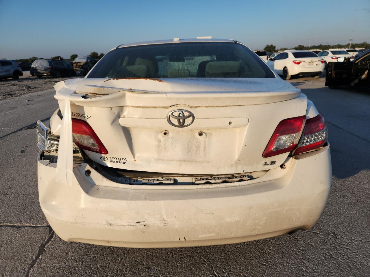 2010 Toyota Camry Base - Фото 6