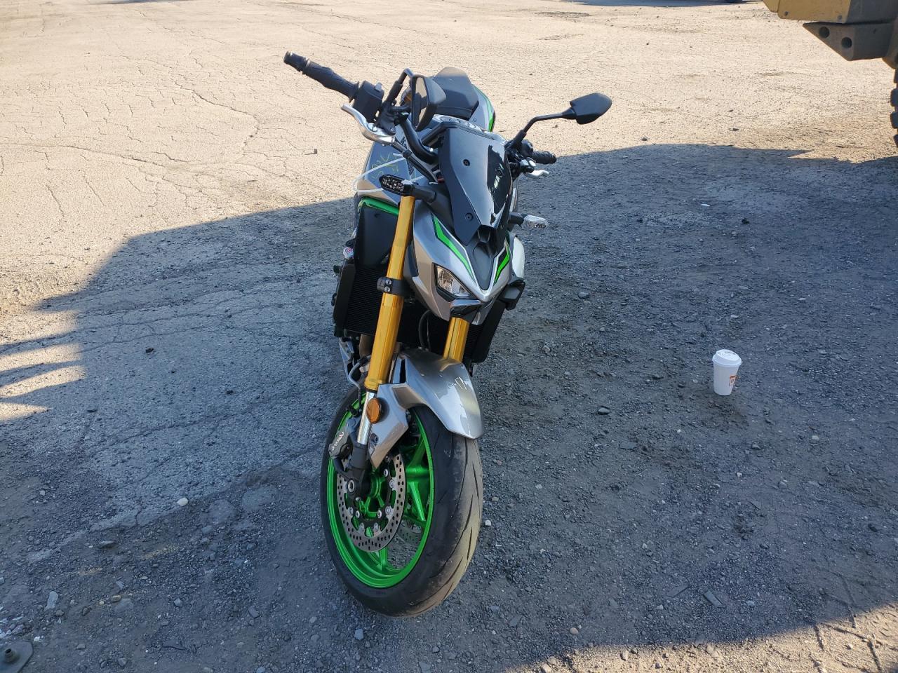 2025 Kawasaki Zr900 T - Image 2