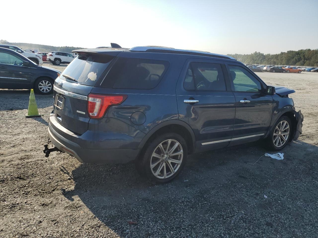 2017 Ford Explorer Limited - Фото 3