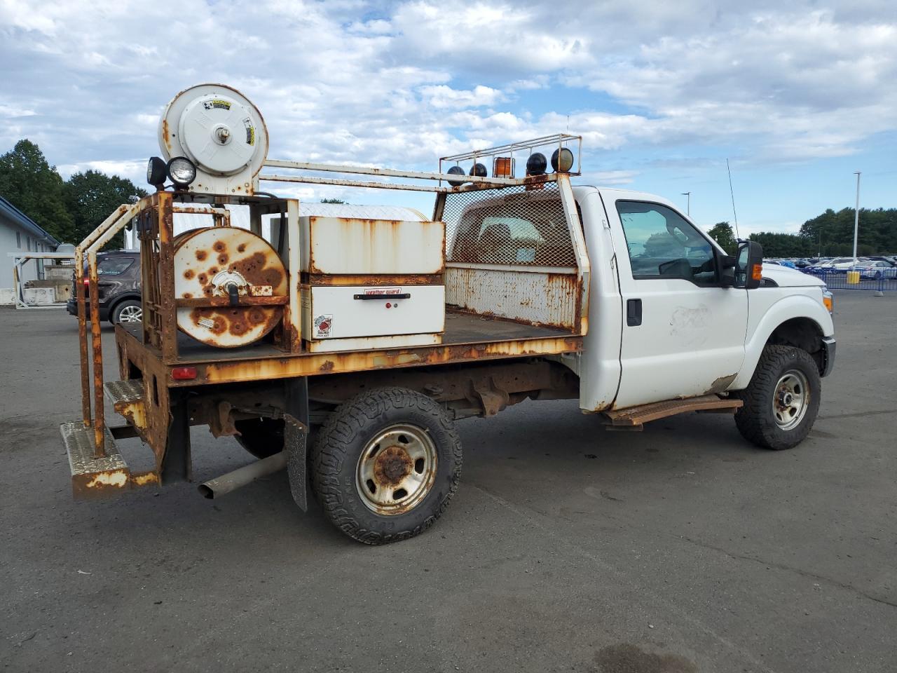 2011 Ford F350 Super Duty - Image 3