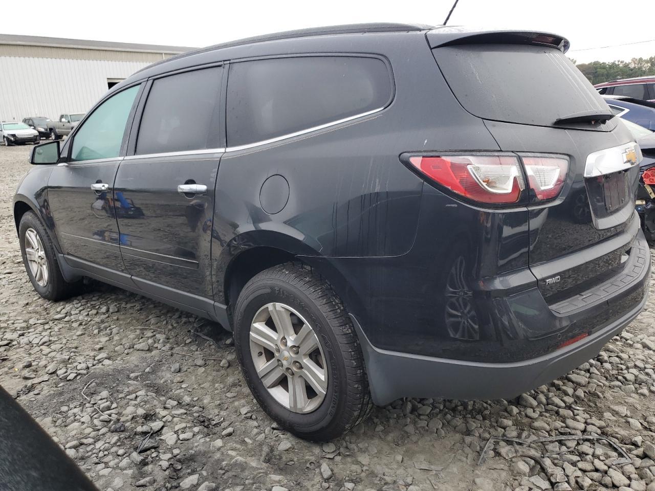 2014 Chevrolet Traverse Lt - Image 2