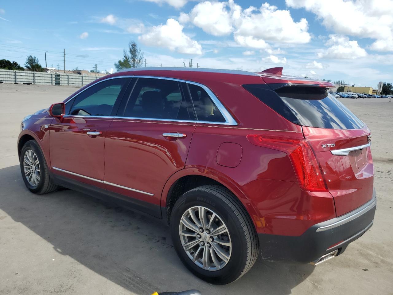 2019 Cadillac Xt5 Luxury - Фото 2