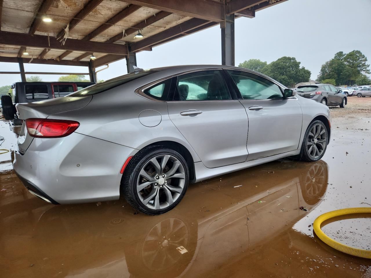 2015 Chrysler 200 C - Image 3