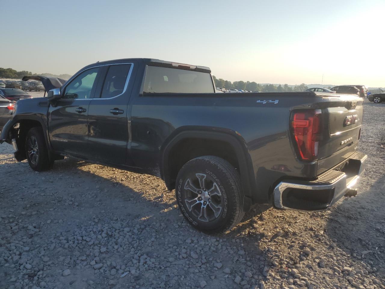 2022 GMC Sierra Limited K1500 Sle - Фото 2