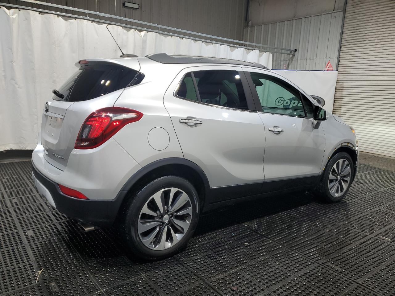 2017 Buick Encore Essence - Фото 3