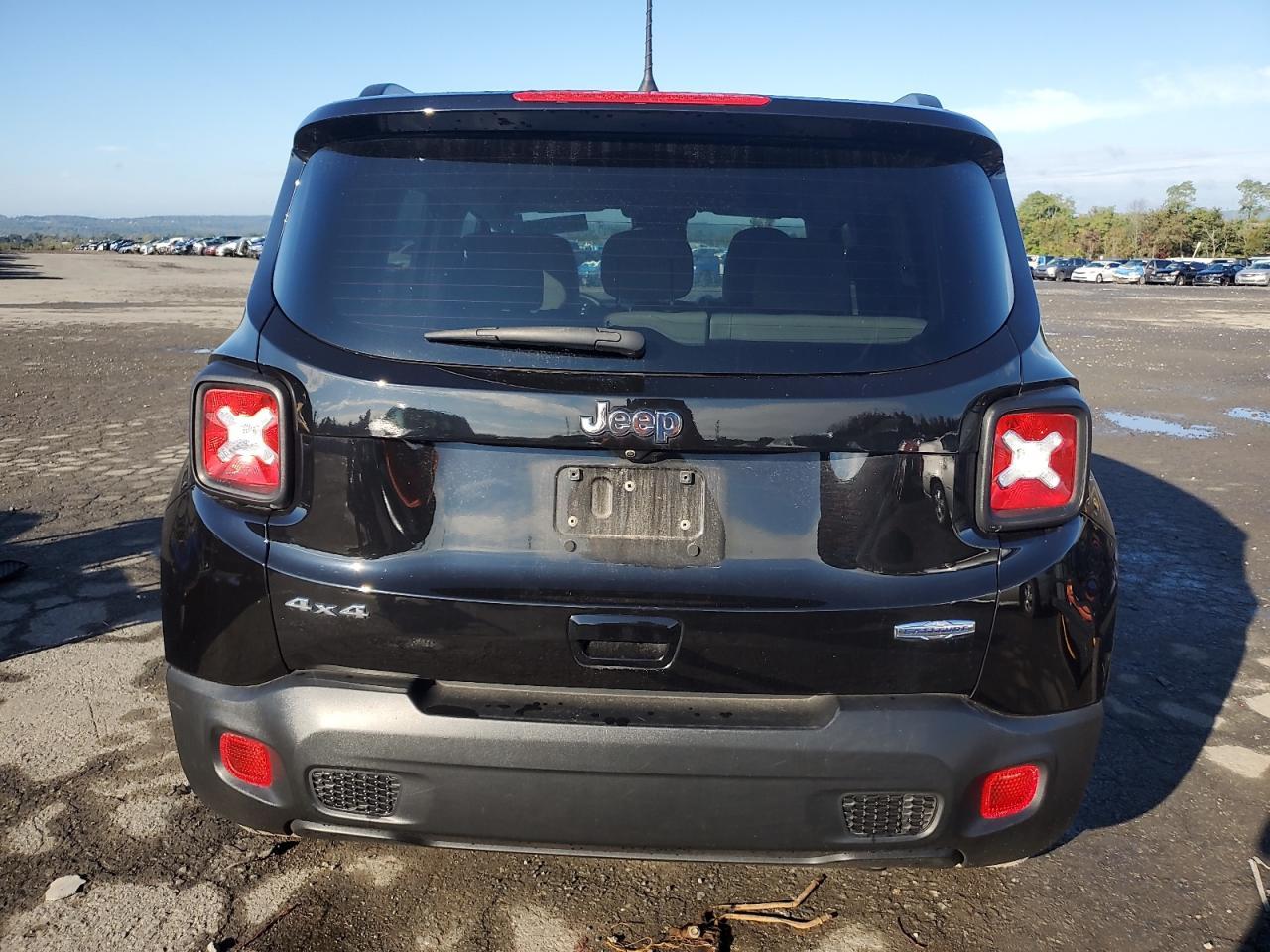 2022 Jeep Renegade Latitude - Фото 6