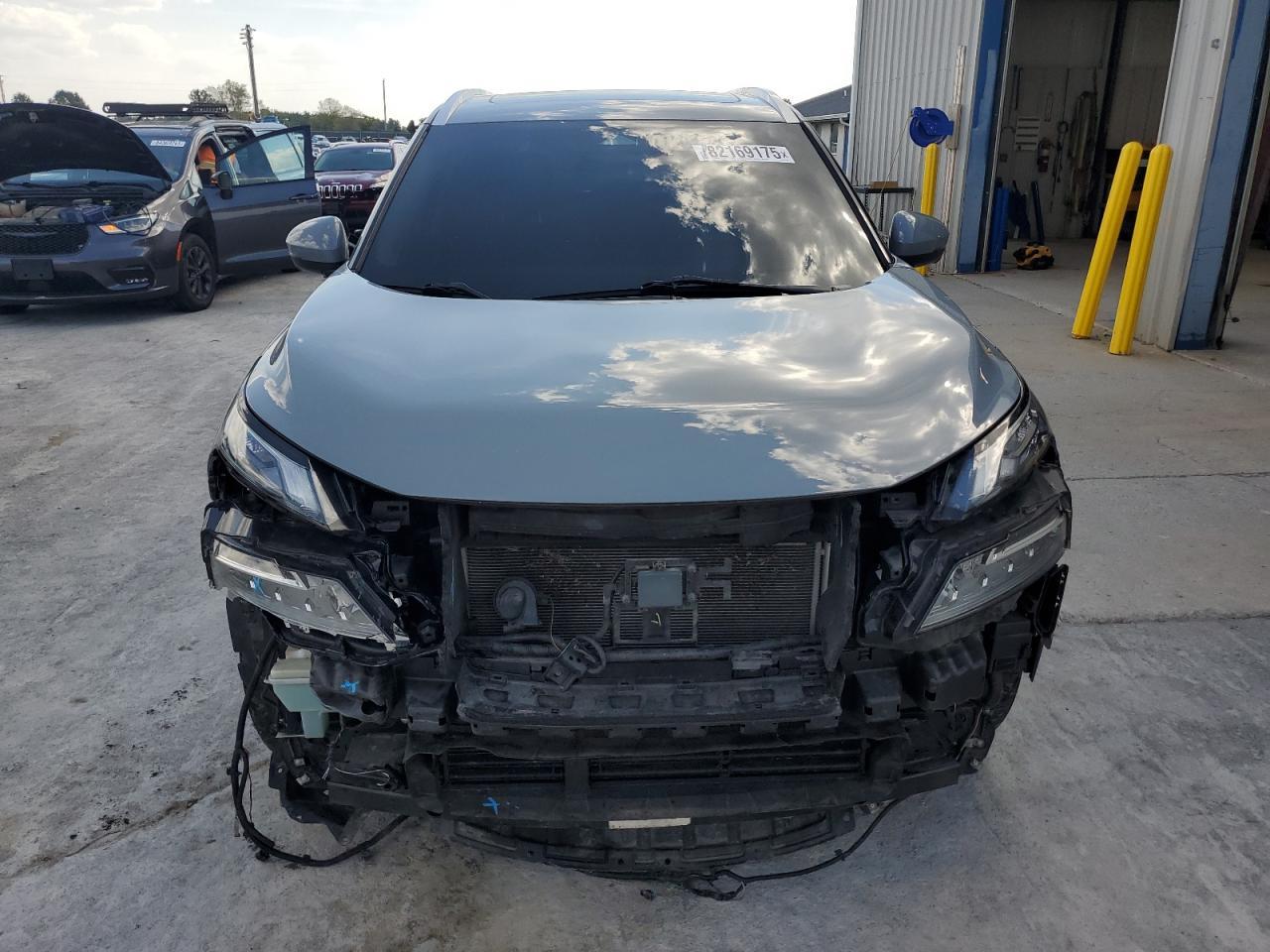 2021 Nissan Rogue Sl - Image 5