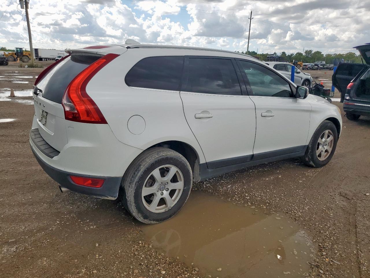 2011 Volvo Xc60 3.2 - Фото 3