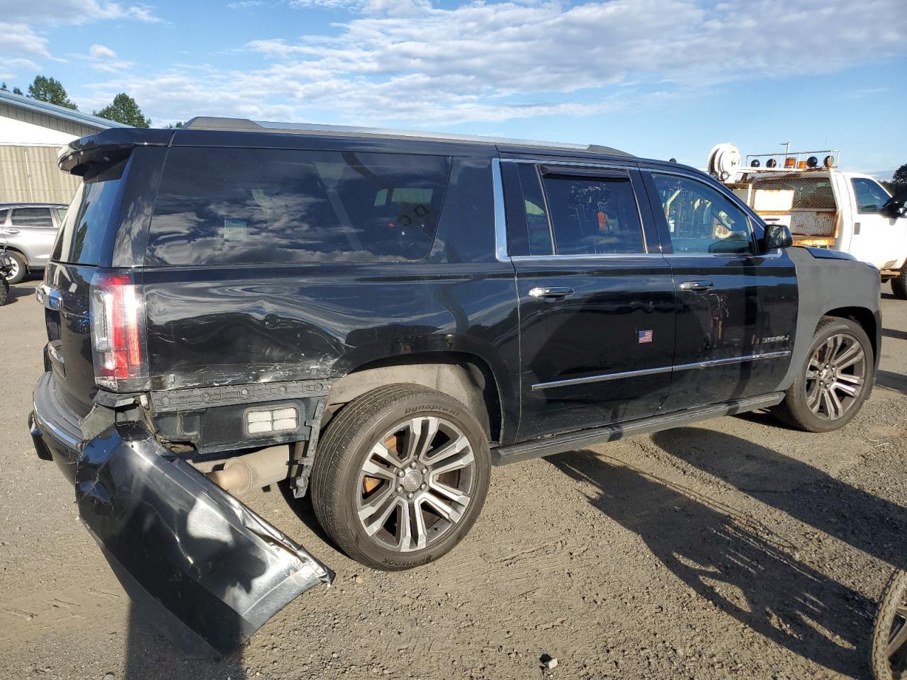 2019 GMC Yukon Xl Denali - Фото 3