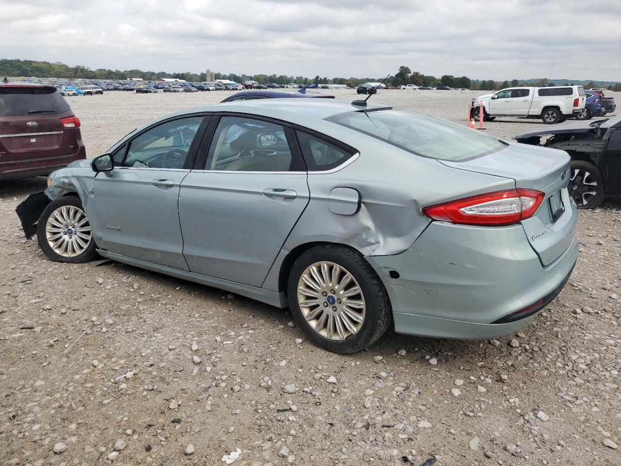 2013 Ford Fusion Se Hybrid - Image 2