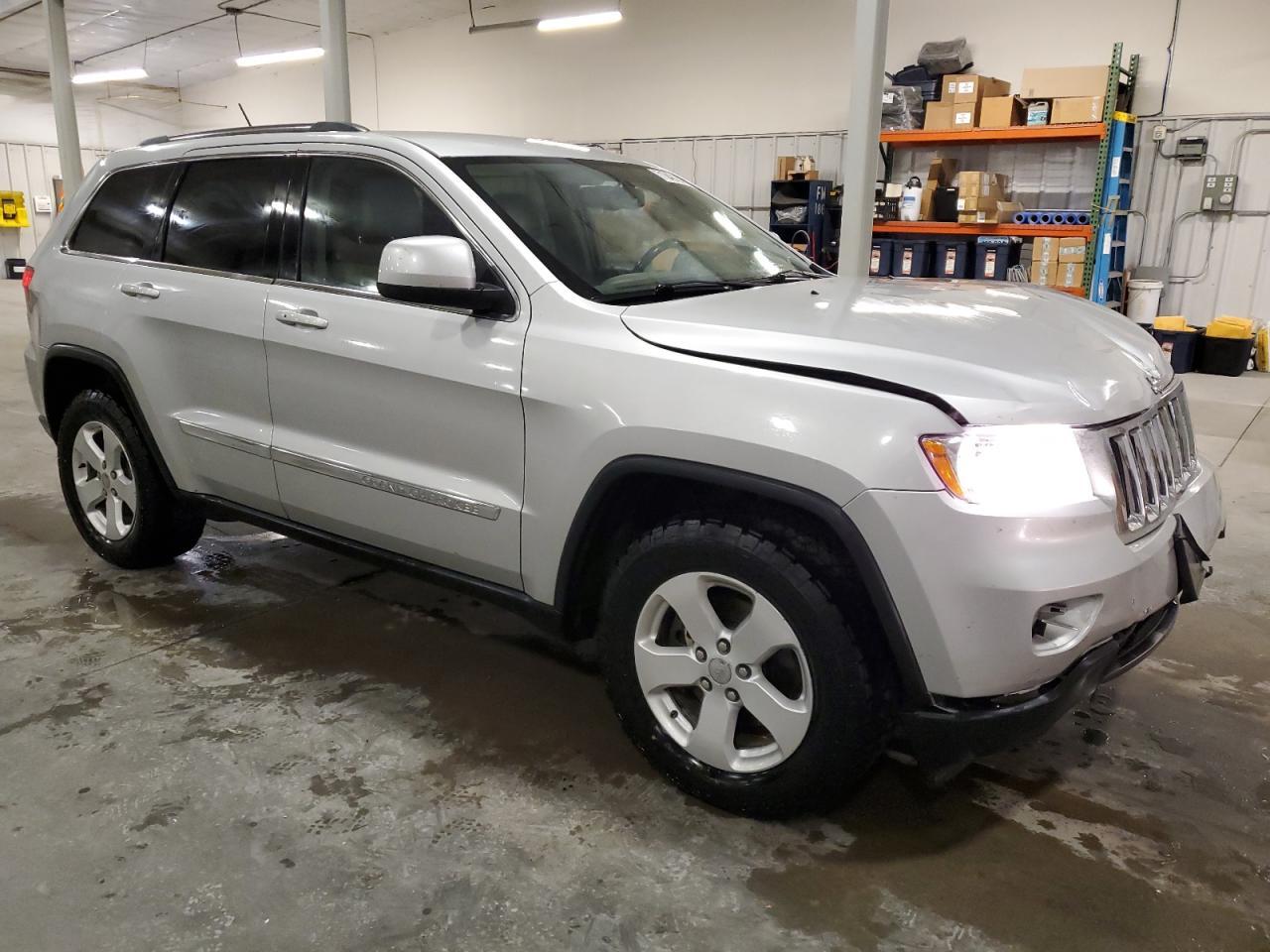 2011 Jeep Grand Cherokee Laredo - Фото 4