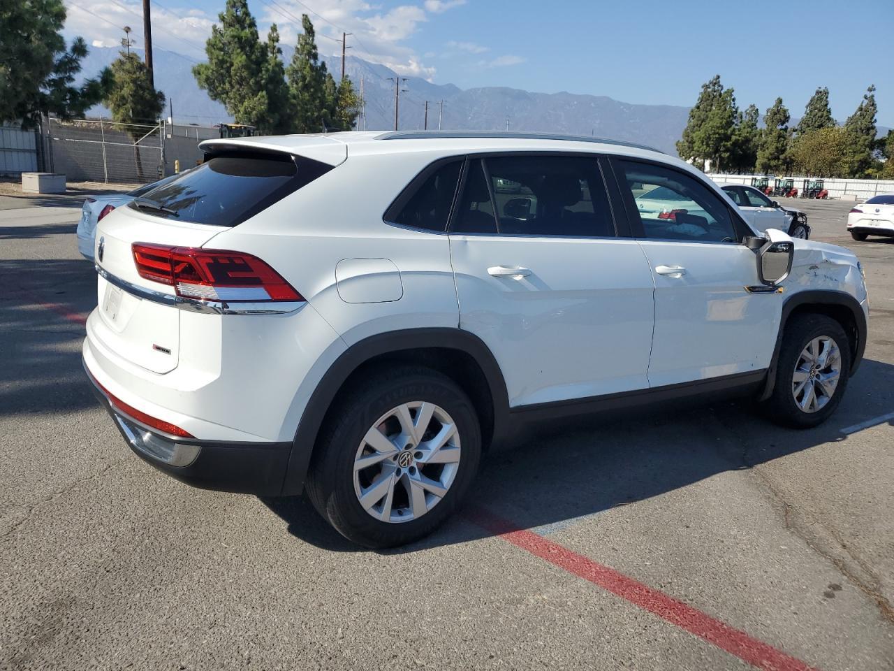 2020 Volkswagen Atlas Cross Sport S - Image 3