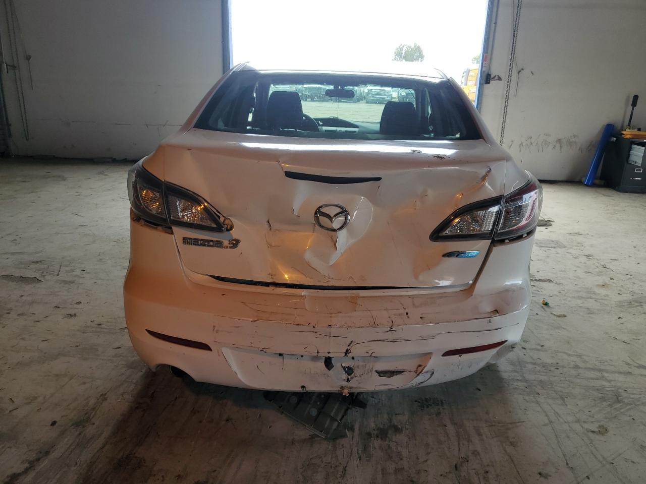 2012 Mazda 3 I - Image 6