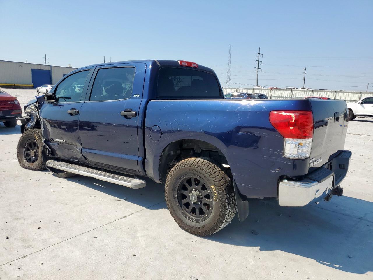 2010 Toyota Tundra Crewmax Sr5 - Image 2