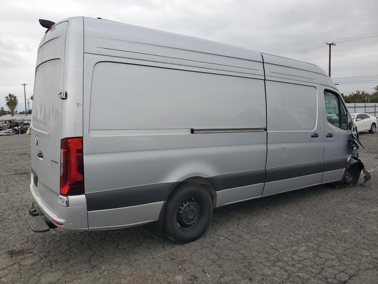 2024 Mercedes-Benz Sprinter 2500 - Image 3