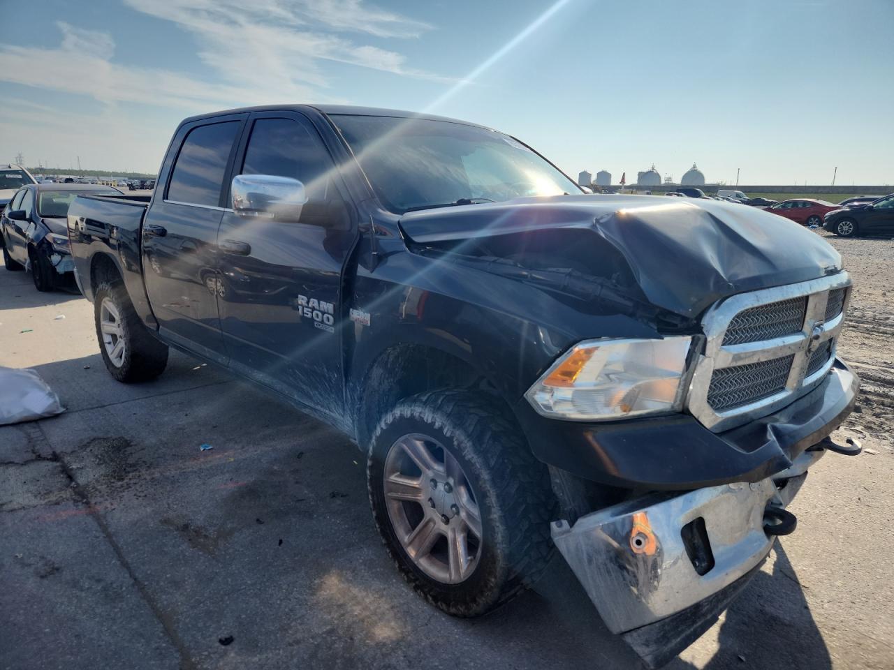 2019 Ram 1500 Classic Slt - Image 4