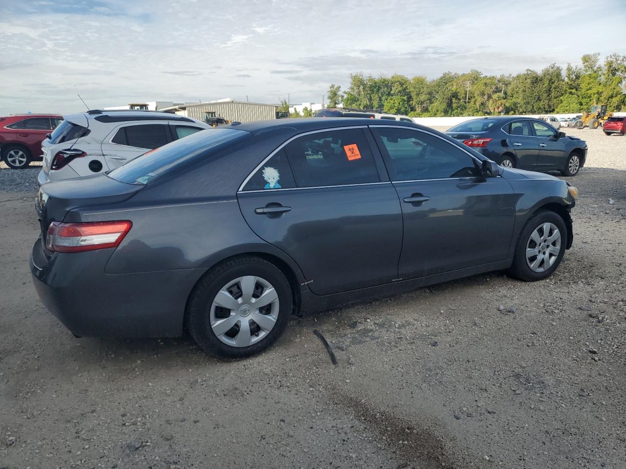 2010 Toyota Camry Le - Image 3