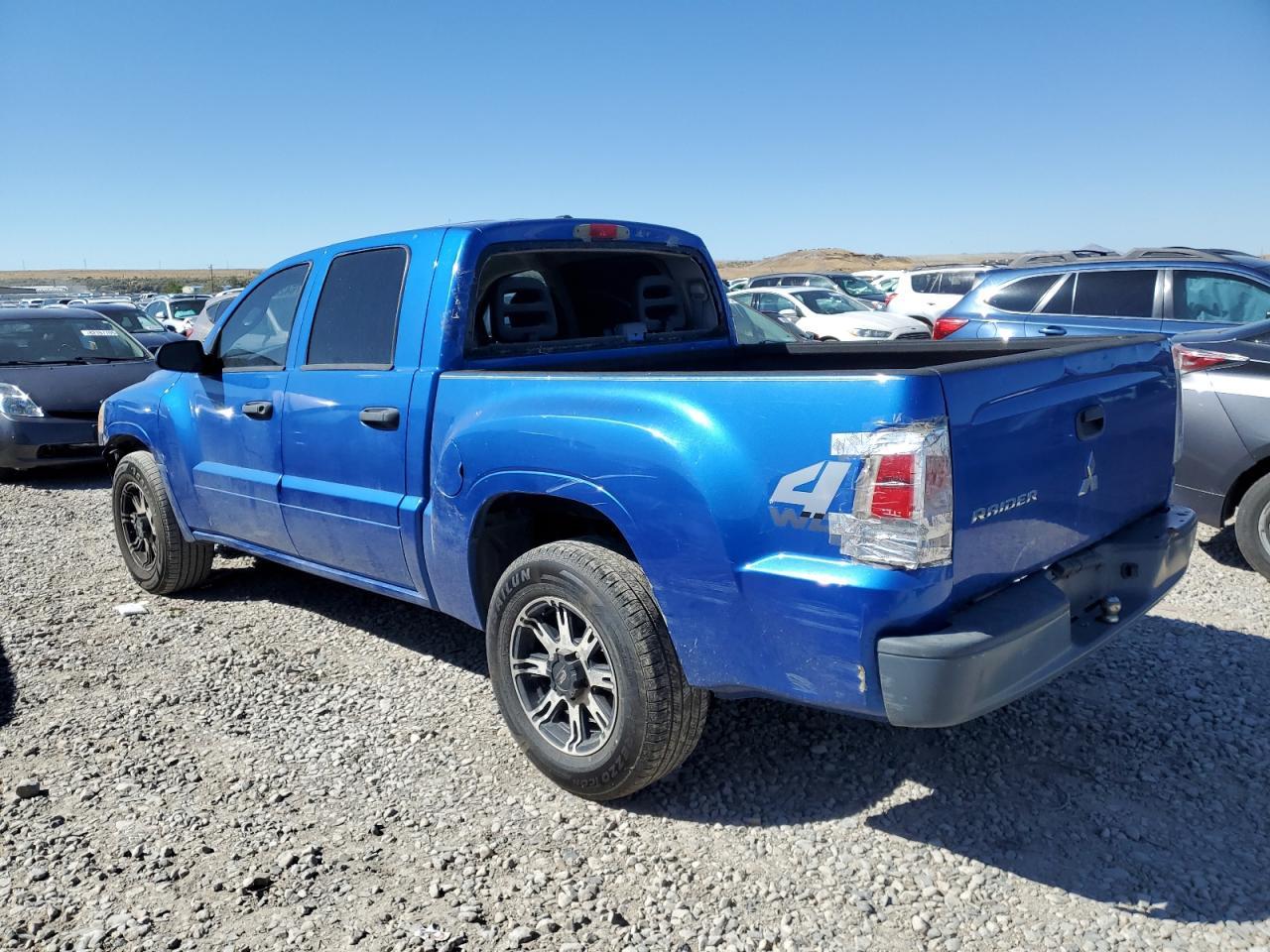 2007 Mitsubishi Raider Ls - Фото 2