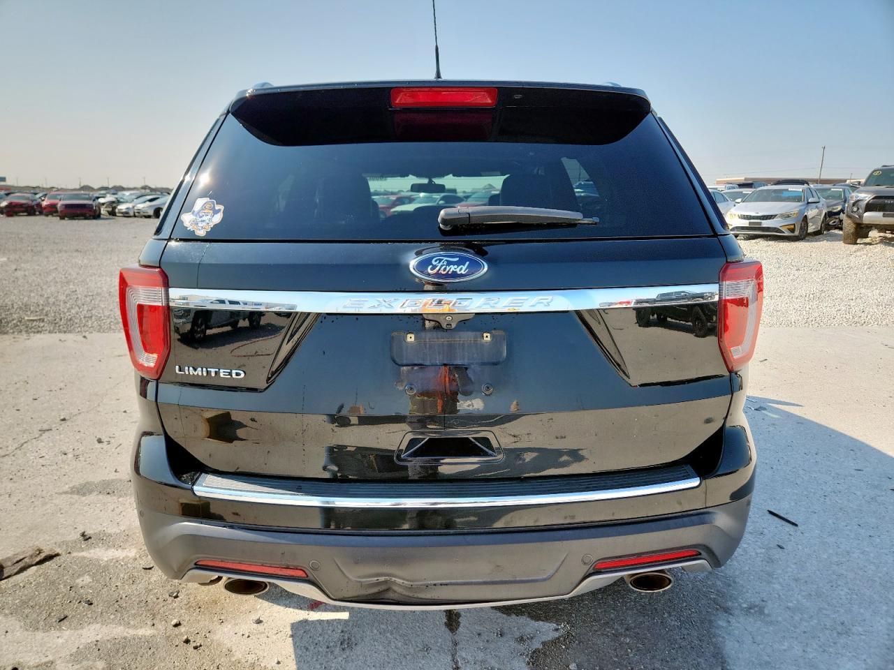 2018 Ford Explorer Limited - Image 6