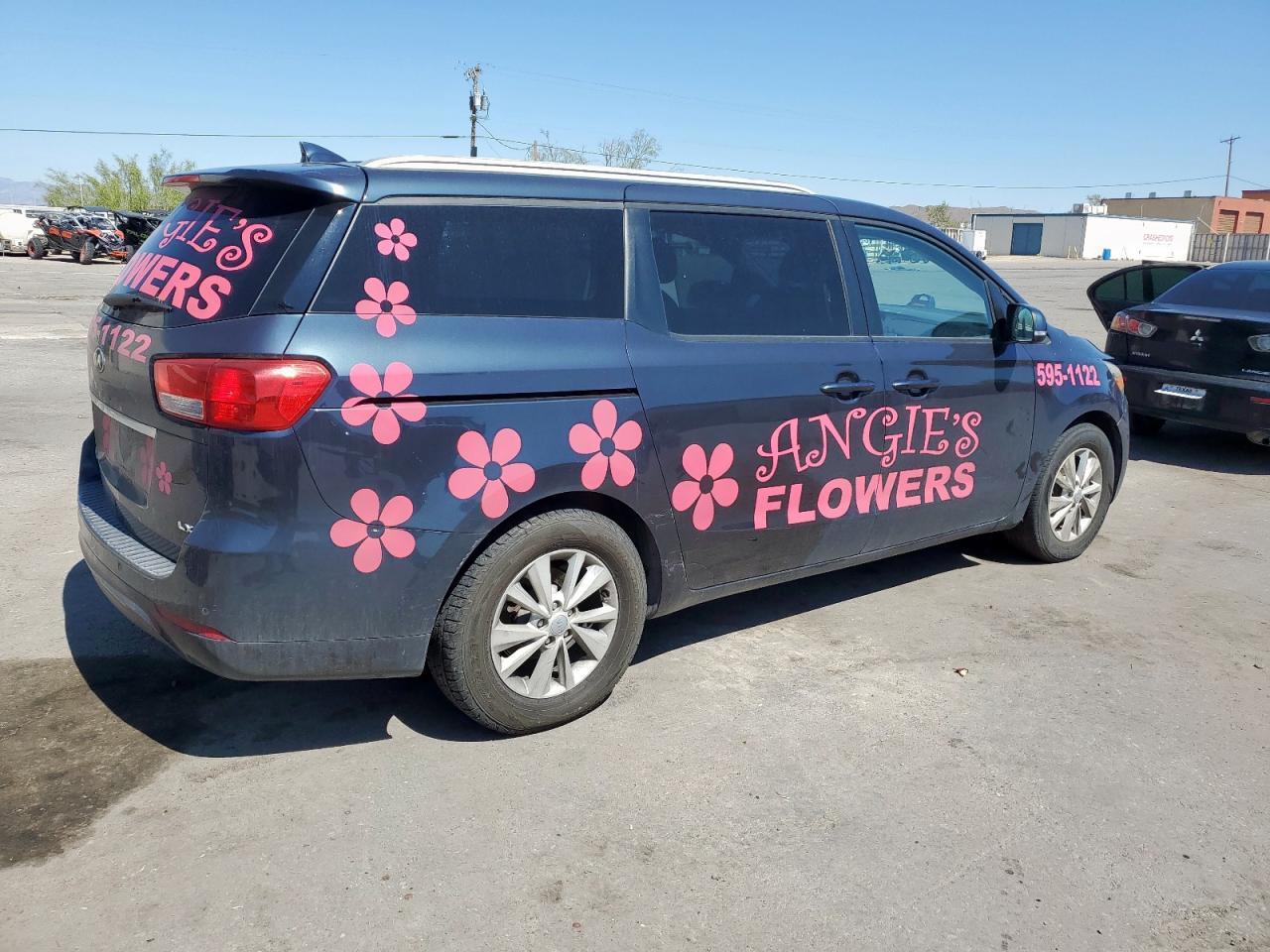 2016 Kia Sedona Lx - Фото 3