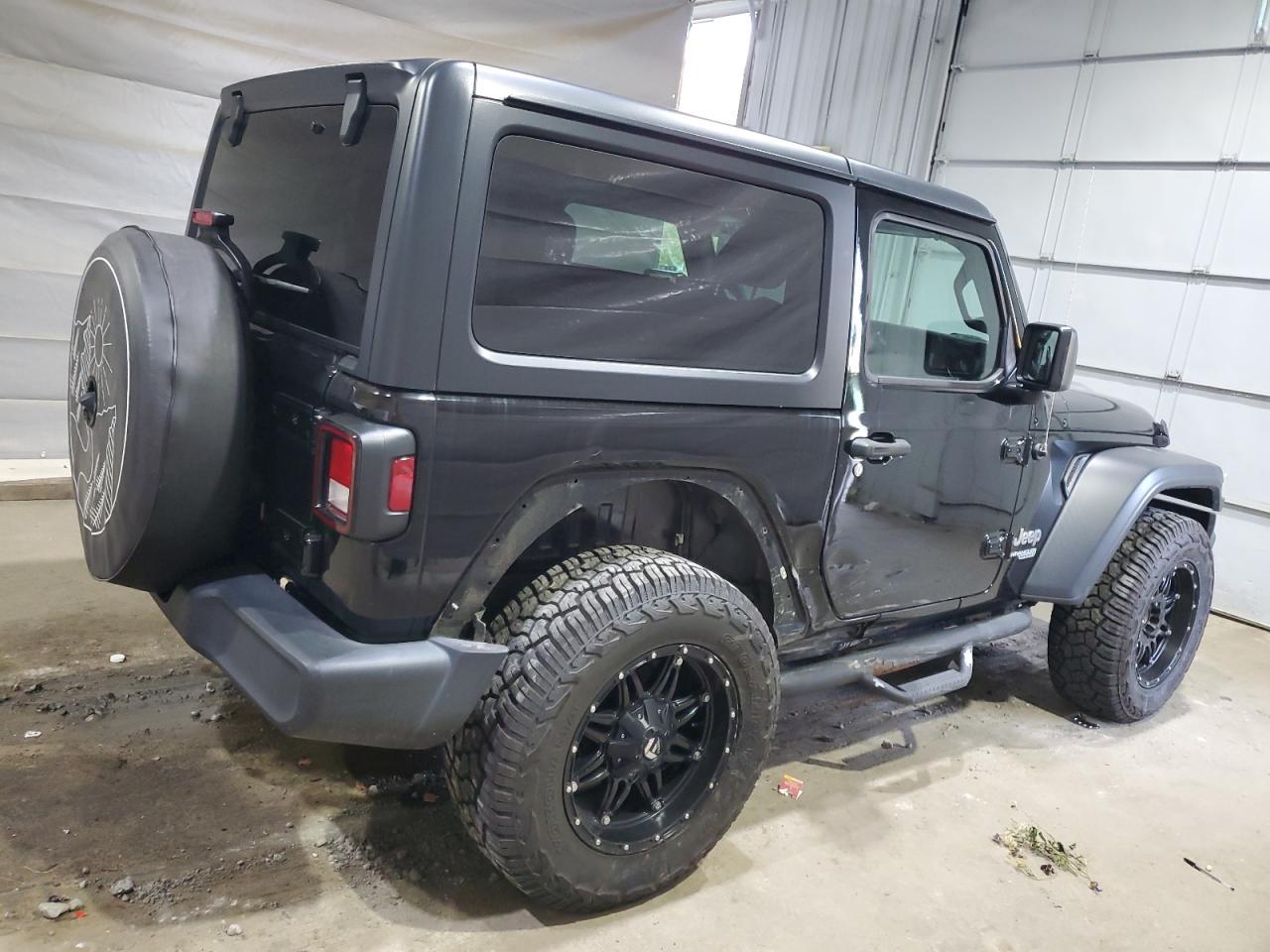2019 Jeep Wrangler Sport - Фото 3