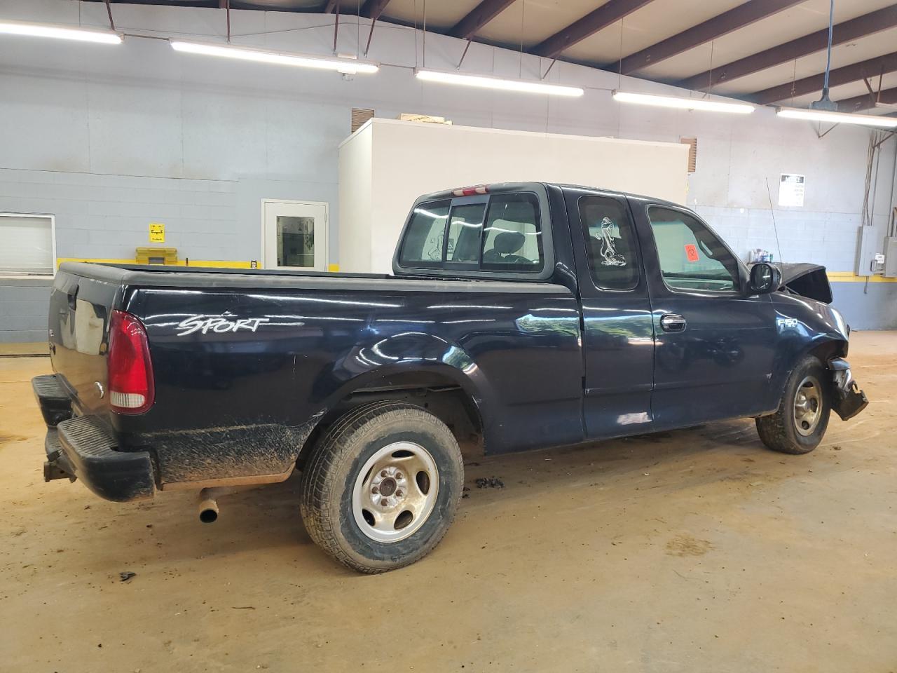 2001 Ford F150 - Фото 3