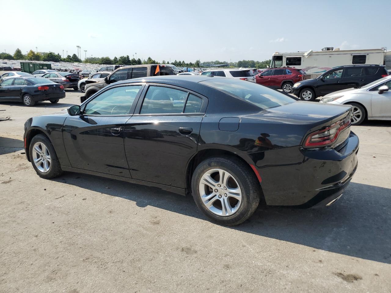 2022 Dodge Charger Sxt - Фото 2