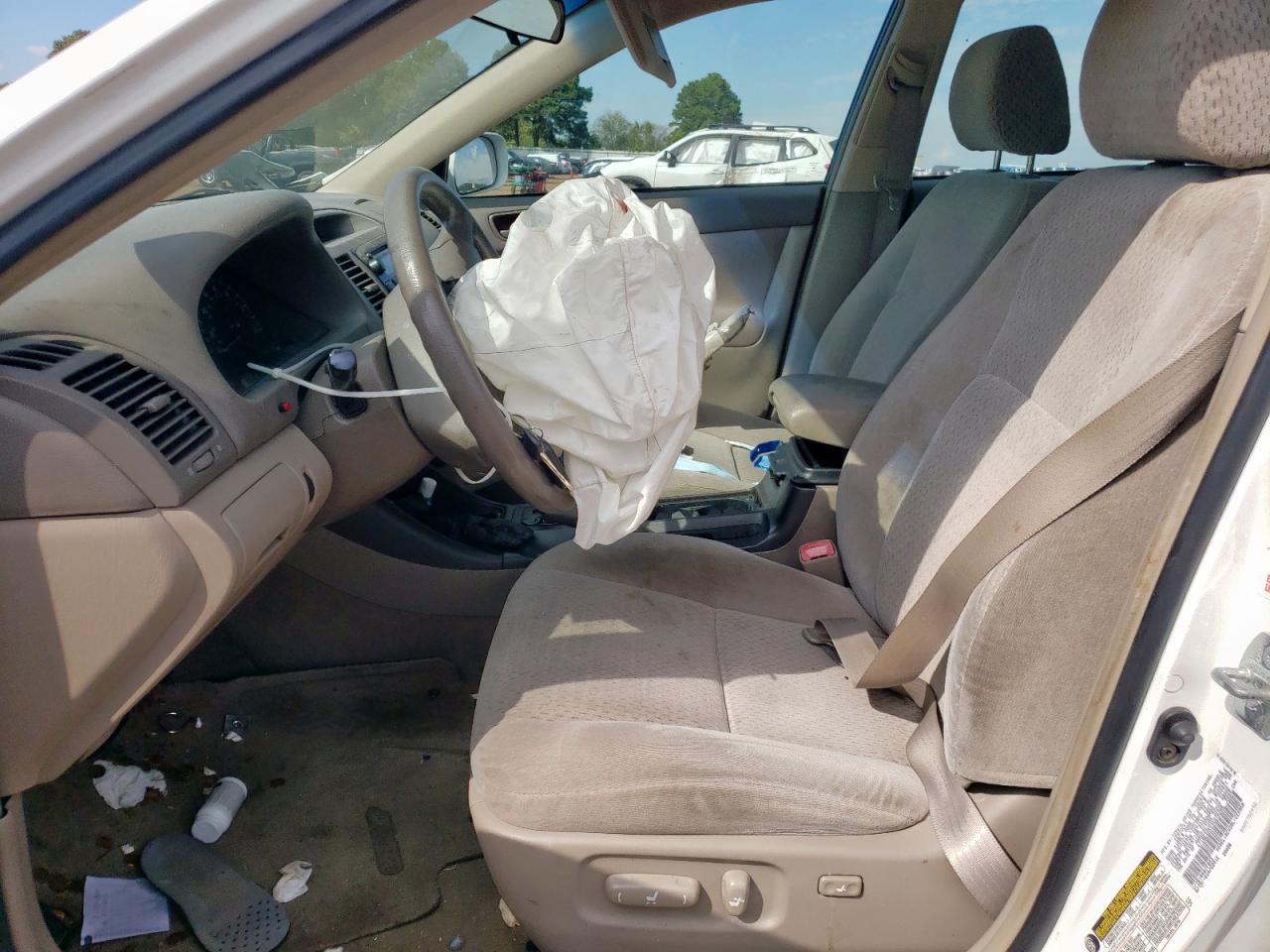 2004 Toyota Camry Le - Фото 7