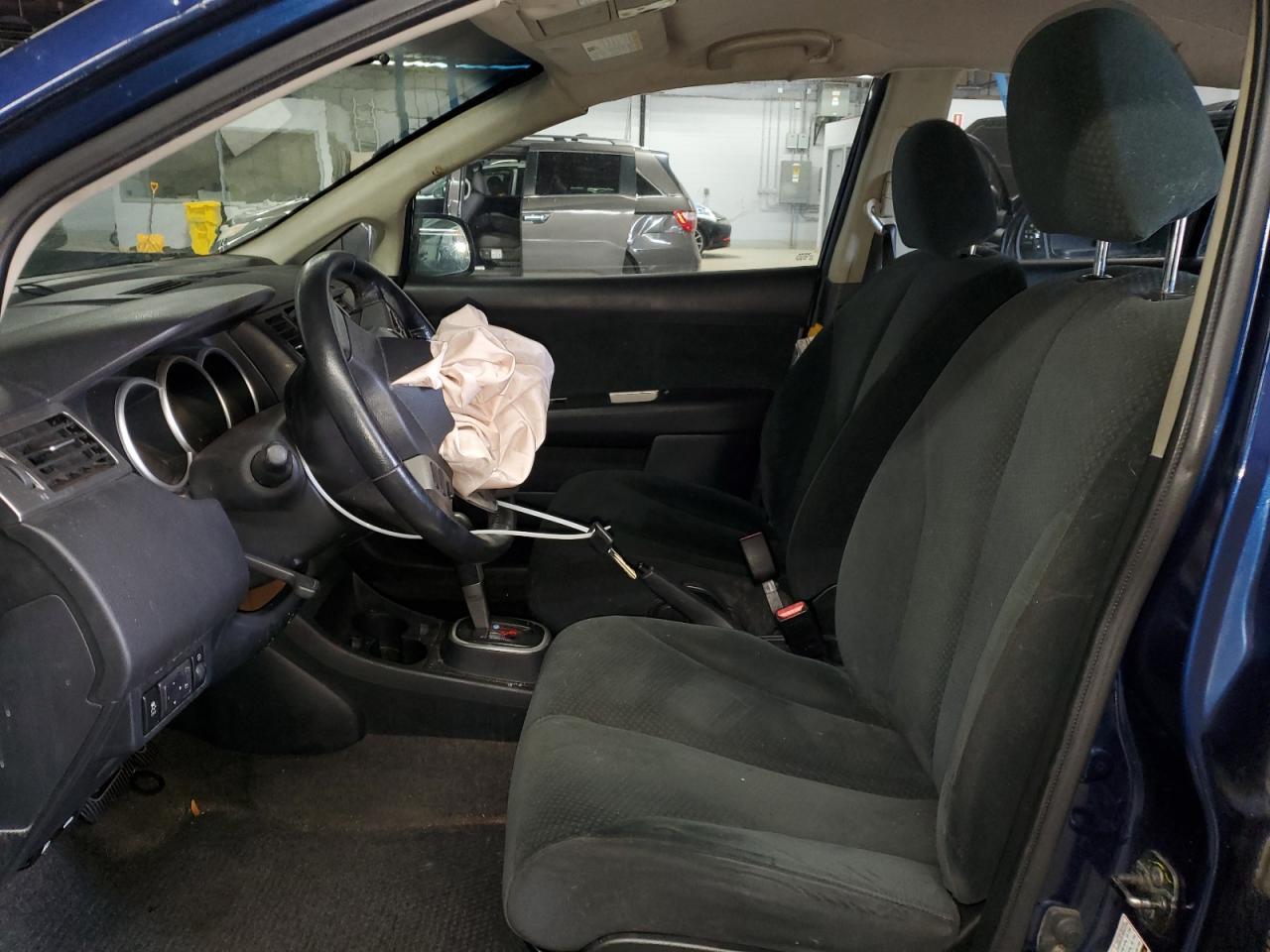 2012 Nissan Versa S - Фото 7