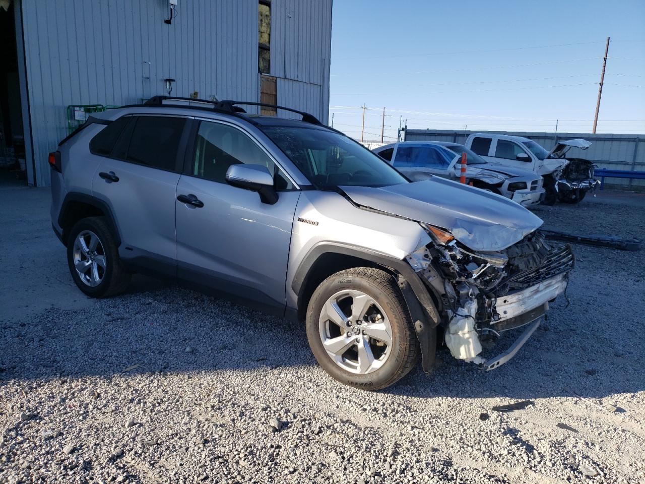 2020 Toyota Rav4 Limited - Фото 4