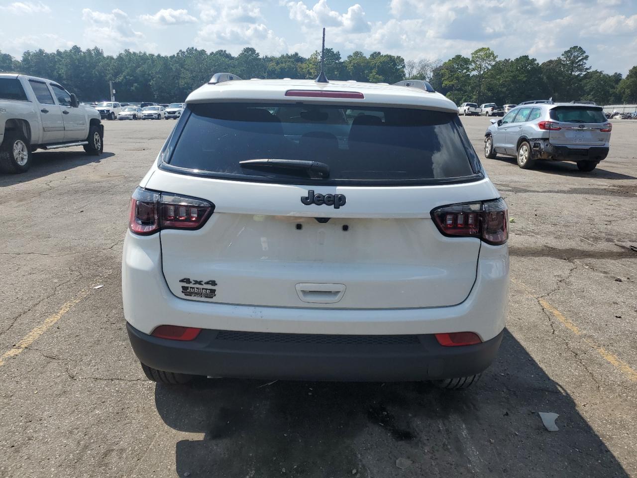 2025 Jeep Compass Latitude - Фото 6