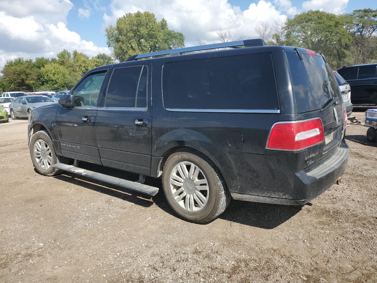 2013 Lincoln Navigator L - Фото 2