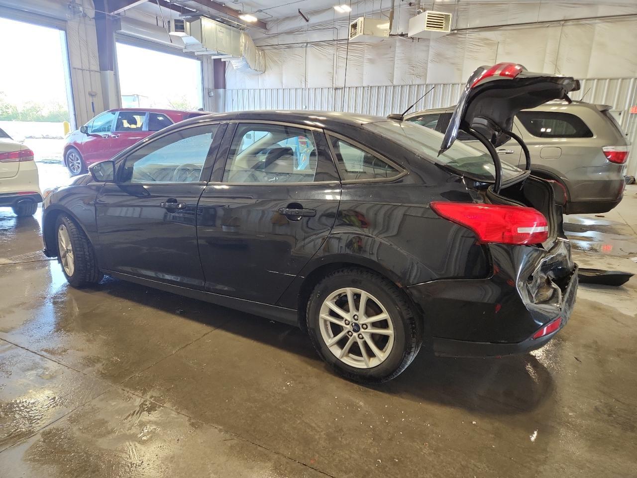 2016 Ford Focus Se - Фото 2