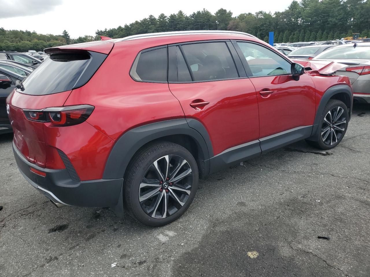 2024 Mazda Cx-50 Premium - Image 3