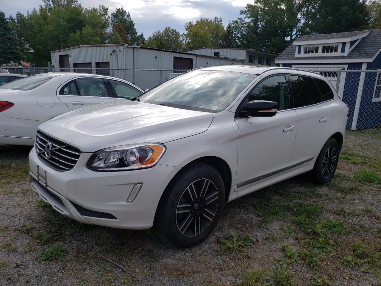 2017 Volvo Xc60 T5 Dynamic - Image 2