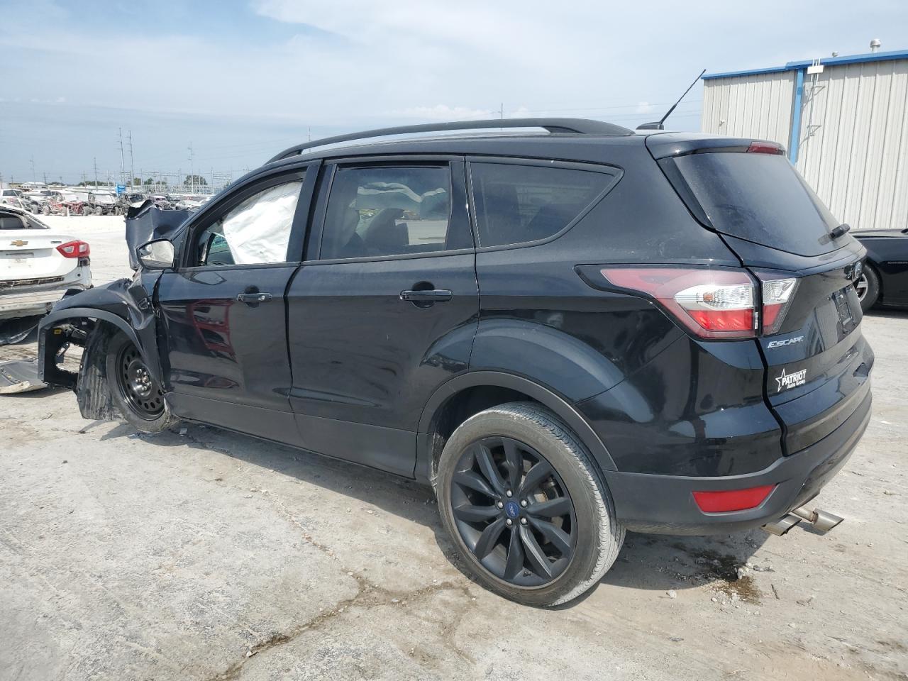 2018 Ford Escape Se - Фото 2