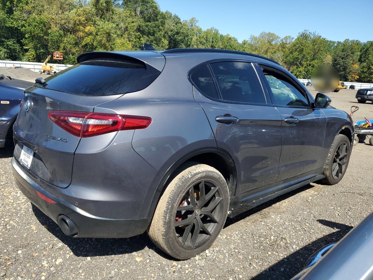 2019 Alfa Romeo Stelvio Ti - Image 3