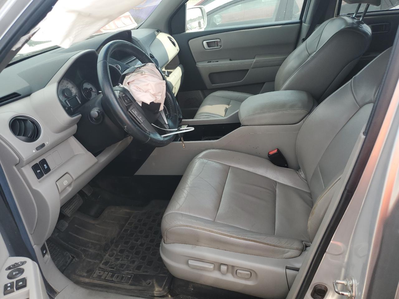 2012 Honda Pilot Touring - Image 7