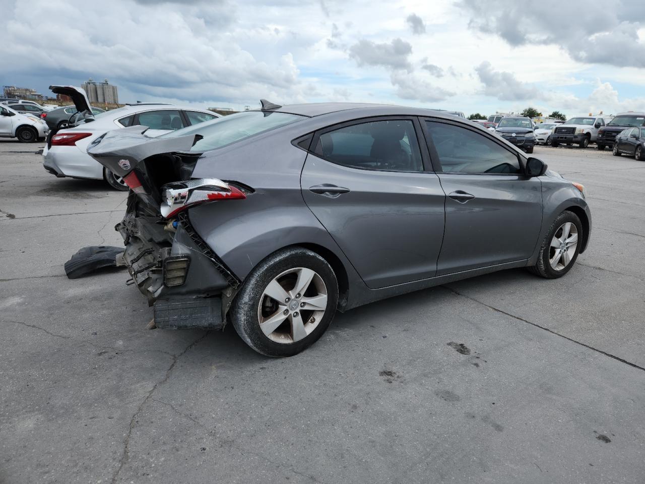 2013 Hyundai Elantra Gls - Фото 3