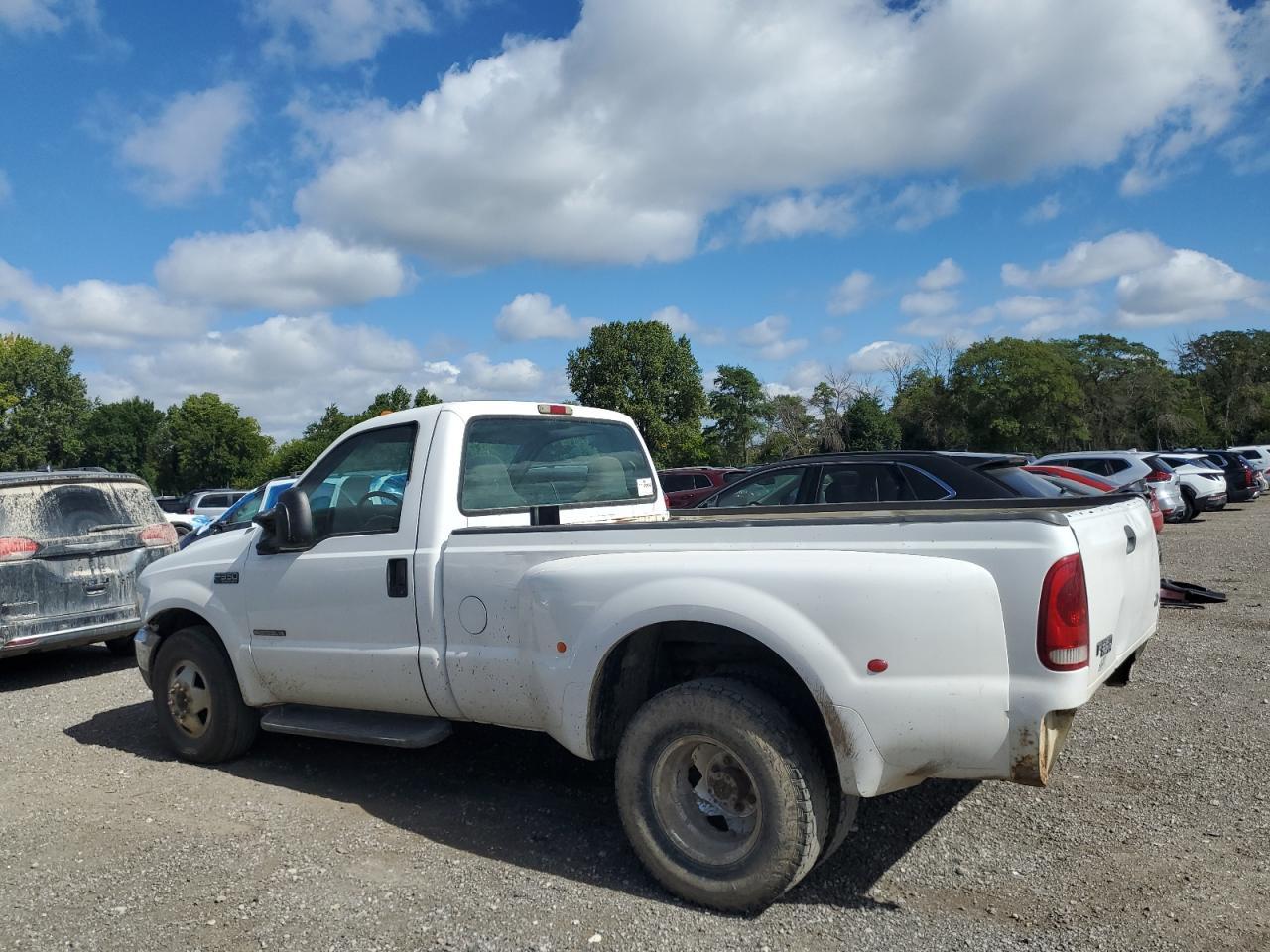 2002 Ford F350 Super Duty - Фото 2