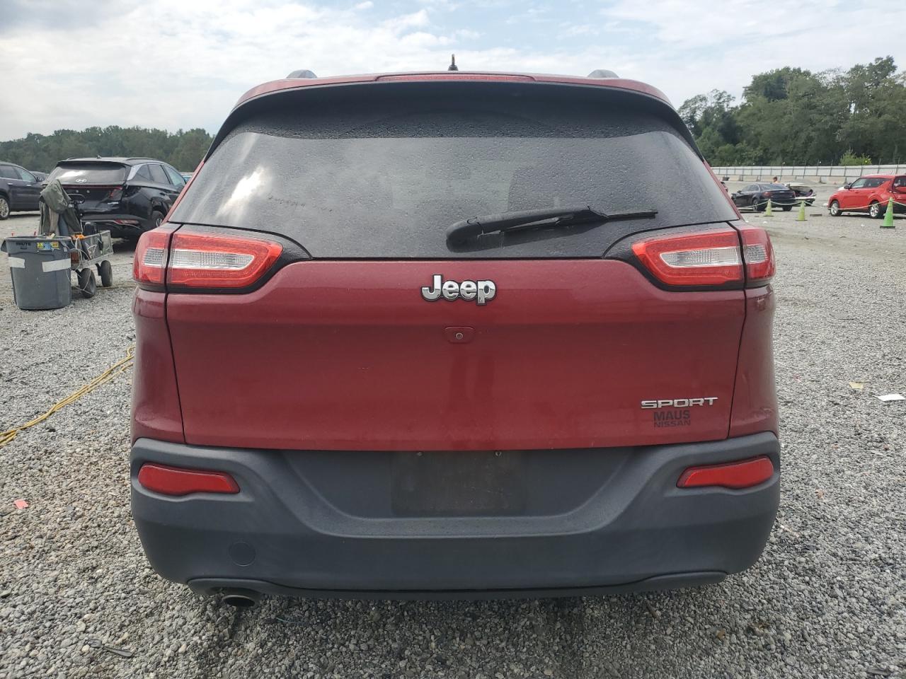 2016 Jeep Cherokee Sport - Фото 6
