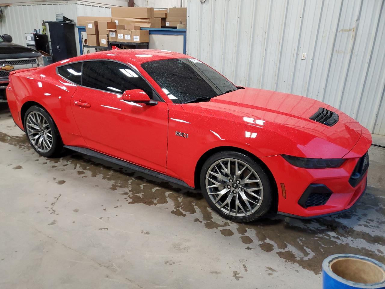 2025 Ford Mustang Gt - Image 4