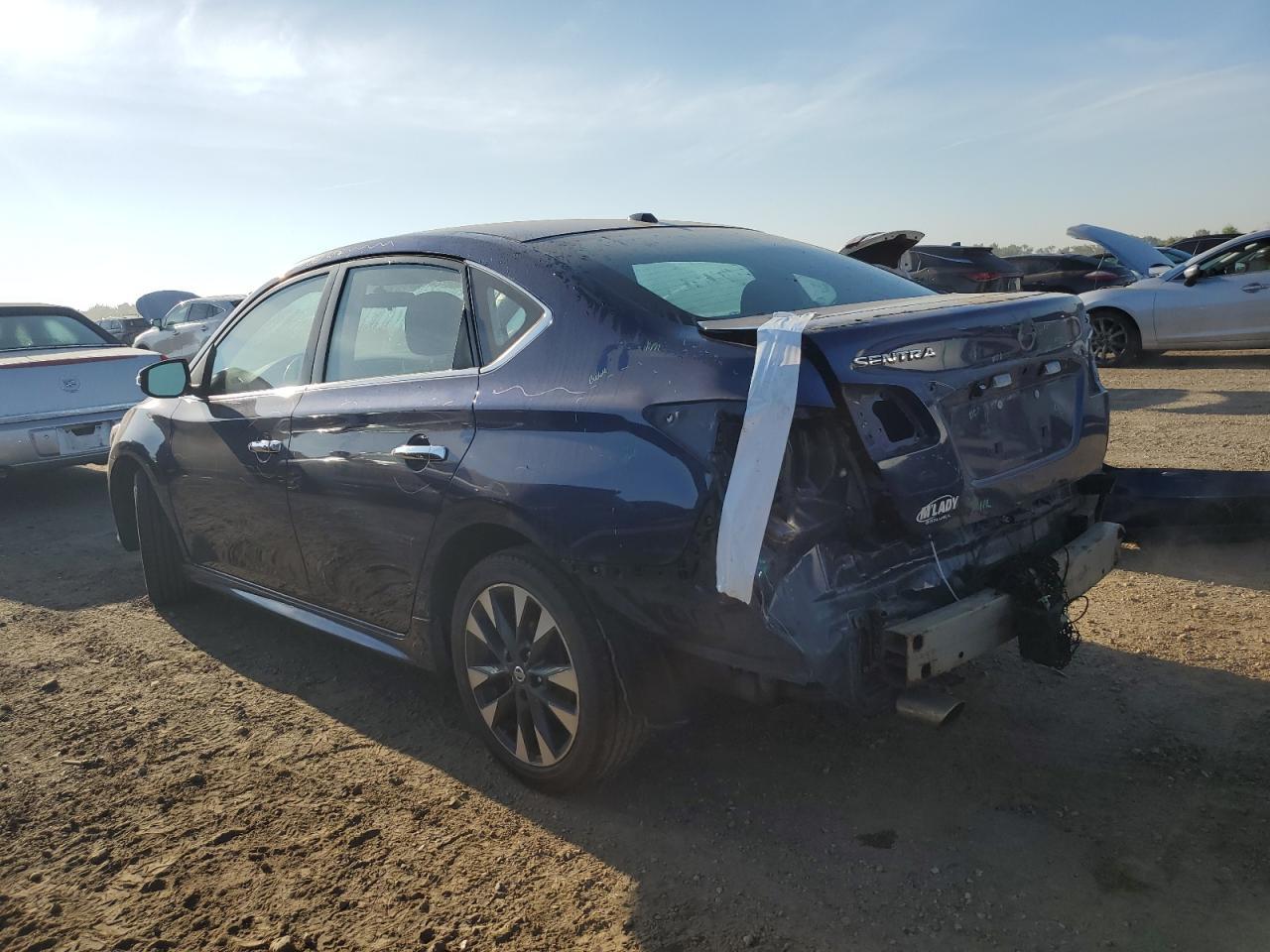 2017 Nissan Sentra S - Фото 2