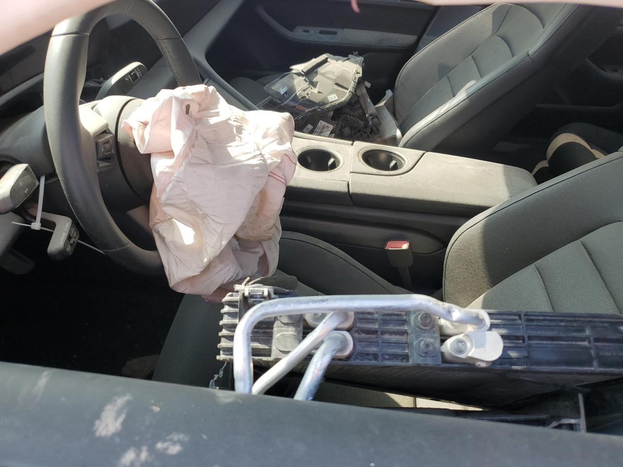 2023 Porsche Taycan 4S - Image 7