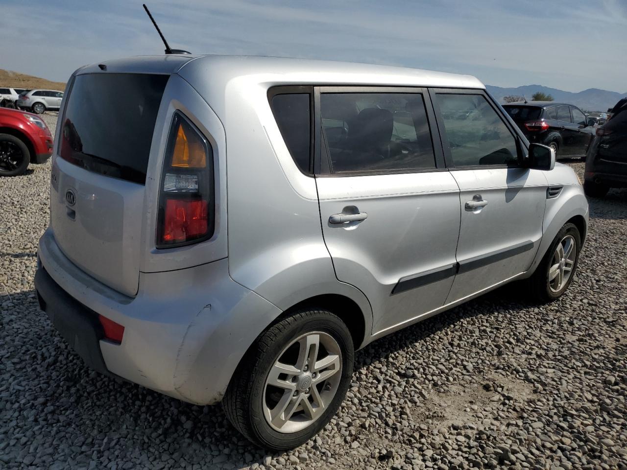 2011 Kia Soul + - Фото 3