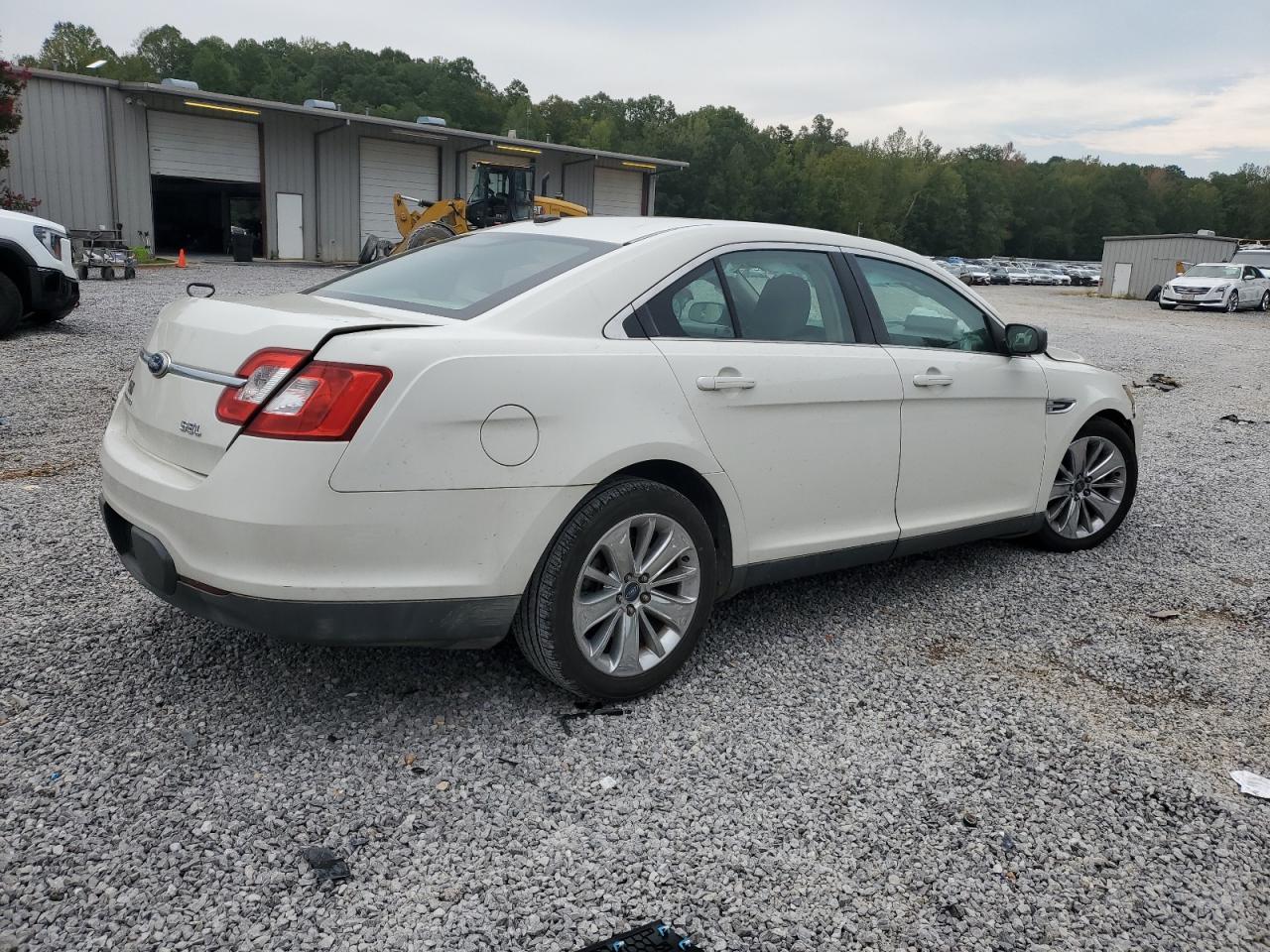 2011 Ford Taurus Se - Фото 3