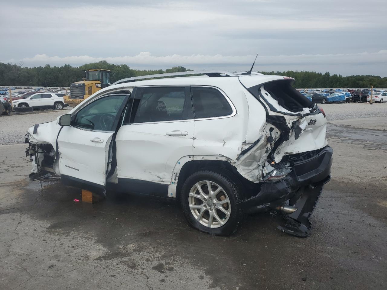 2017 Jeep Cherokee Latitude - Фото 2