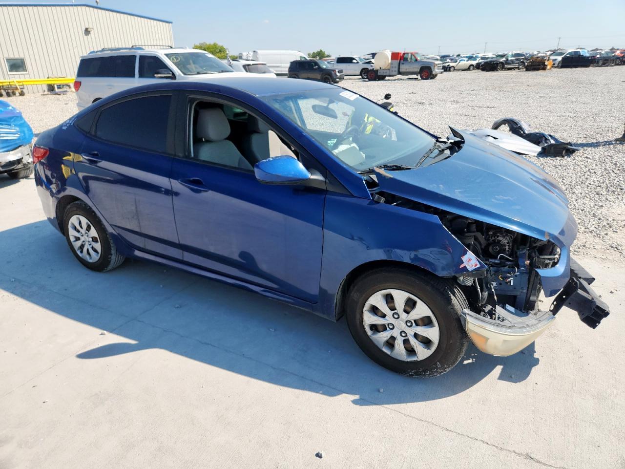 2017 Hyundai Accent Se - Фото 4