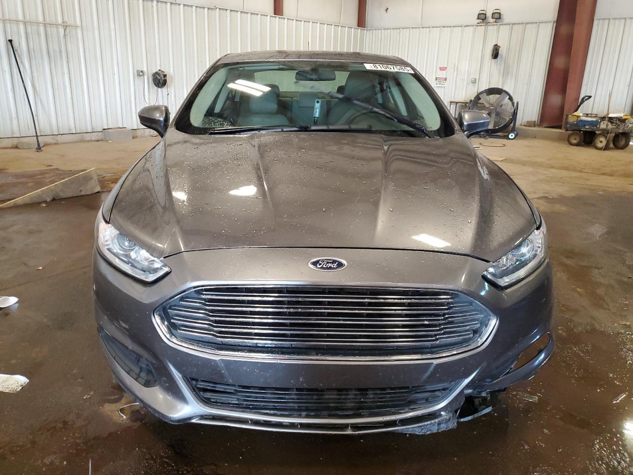 2013 Ford Fusion S - Фото 5