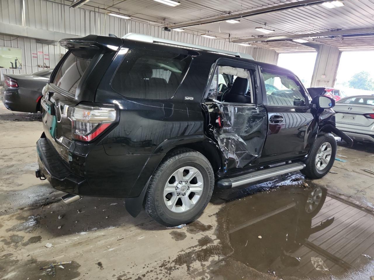 2017 Toyota 4Runner Sr5/Sr5 Premium - Фото 3